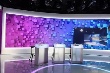 Reportéři na startu z Mediálního klubu na návštěvě v České televizi